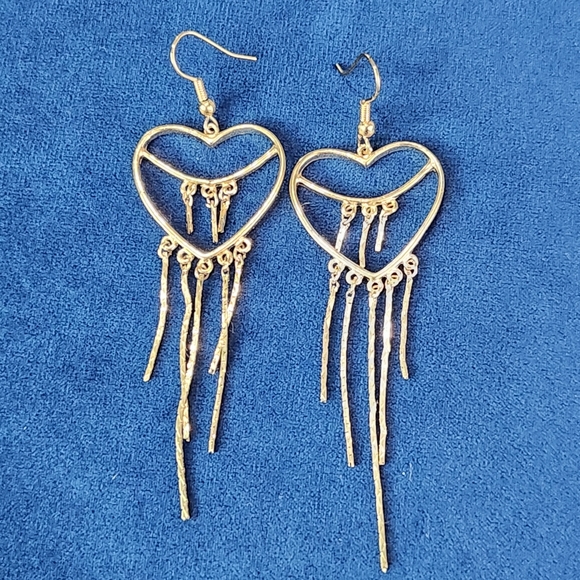 Y2K Cute Gold Heart Tassel Earrings - Picture 1 of 3